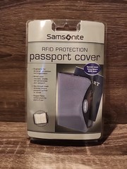 Samsonite RFID Passport Cover – Black BRAND NEW