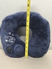 Peanuts Snoopy Neck pillow U-shaped Pillow Self Inflate Gi-Air