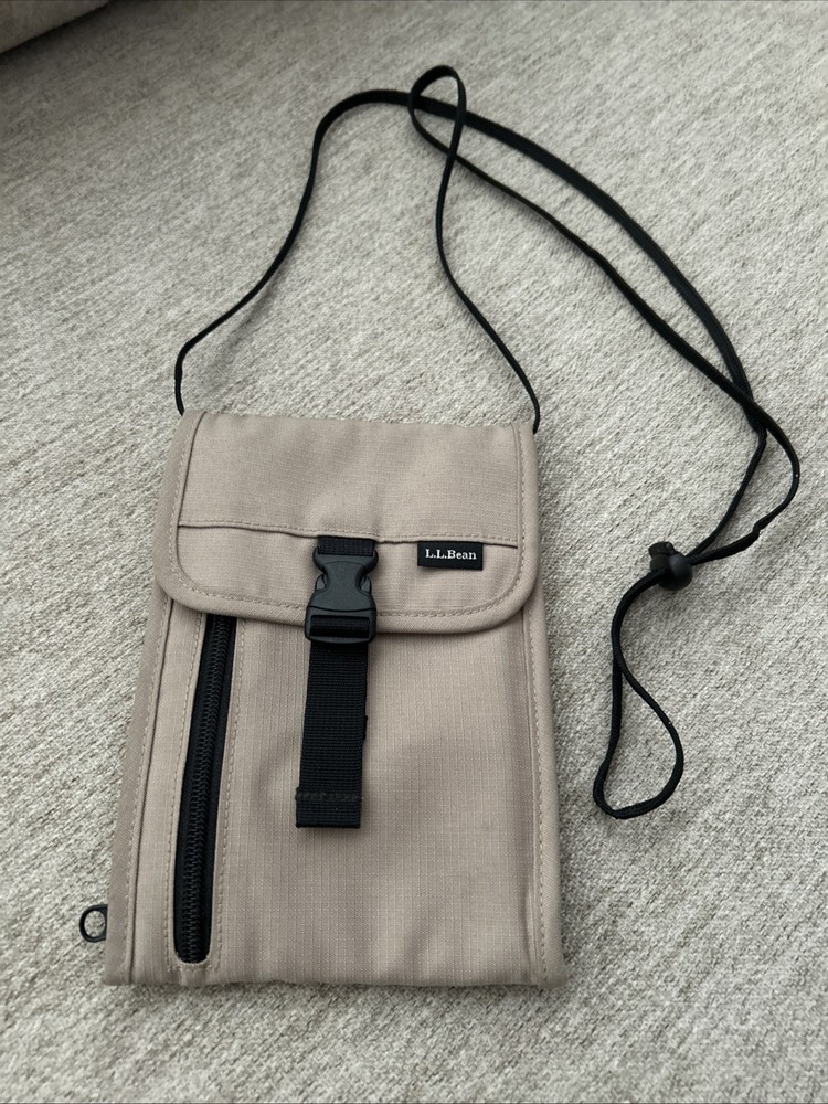 LL Bean Travel Passport Organizer Wallet Crossbody Khaki Travel Vacation Bag