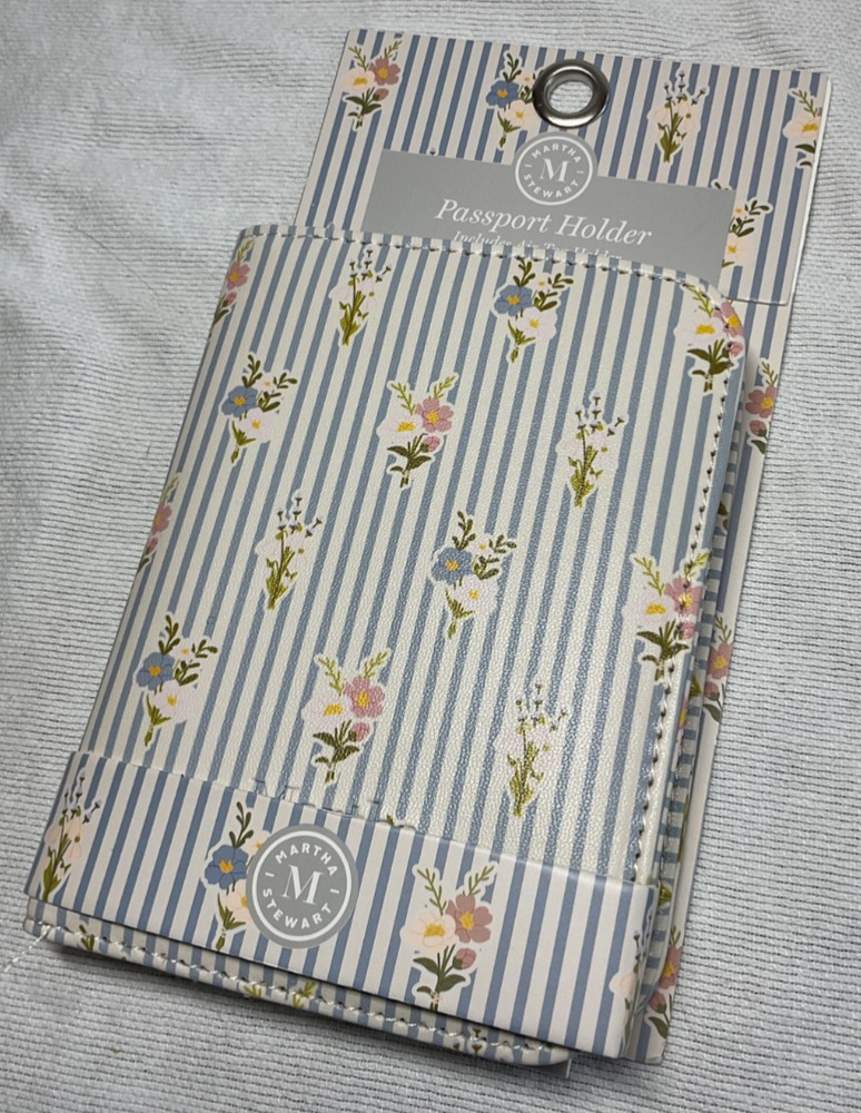 MARTHA STEWART PASSPORT HOLDER BLUE STRIPE TRAVEL WALLET AIR TAG HOLDER CARD NWT