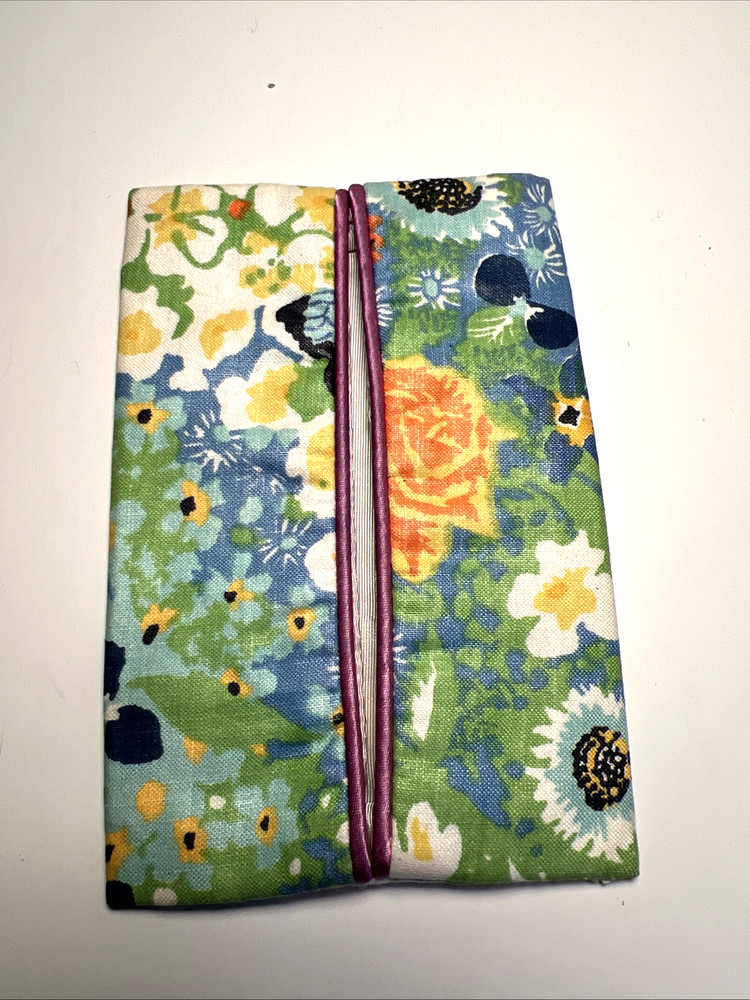 Vintage Travel Tissue Holder Case Flower Fabric Green 5 x 3.5 Handmade