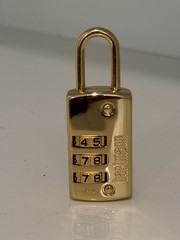 Hartmann Luggage – Combination Lock – Brass 3 Number Dial – Gold Tone