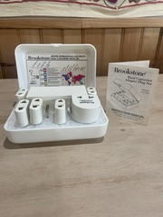 Brookstone Dual Wattage Converter Kit Travel Voltage Adapter Plugs 1800 Watt B14