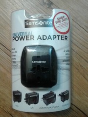 Samsonite Universal Power Adapter (2 USB Ports), New!