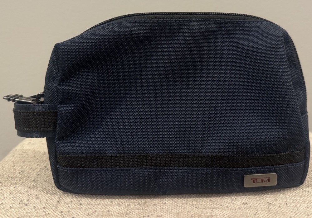 TUMI Travel Kit Medium Accessory Pouch Navy Blue with Black Trim