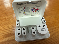 Brookstone Dual Converter Adapter Plug Set 131433, Not Recently Tested [READ]