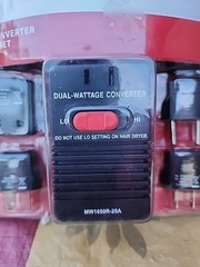 Embark Voltage Converter 220/240V To US 120/140V& 4 Adapters Pack Set – Open Box