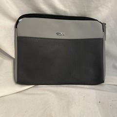 Tumi For Delta Airlines Small Travel Storage Bag Zipper Pouch Toiletries Gray