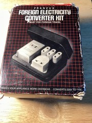 Franzus Foreign Electricity Converter Kit 1600 Watt 220V to 110V CA-1600 Vintage