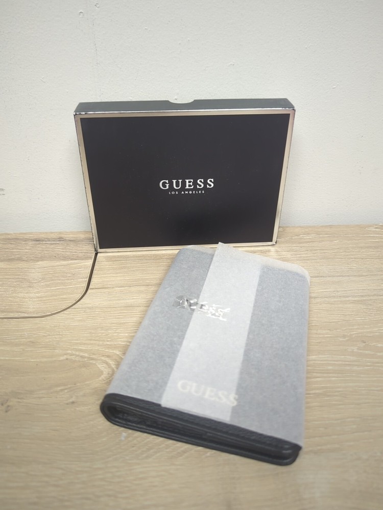 Guess Elite Passport Case Holder Leather One Size Black- NEW Open Box