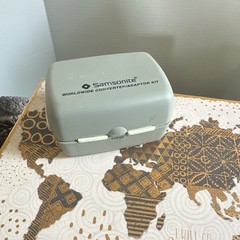 Samsonite Worldwide Converter Adaptor Kit & Carry Case Model 6235