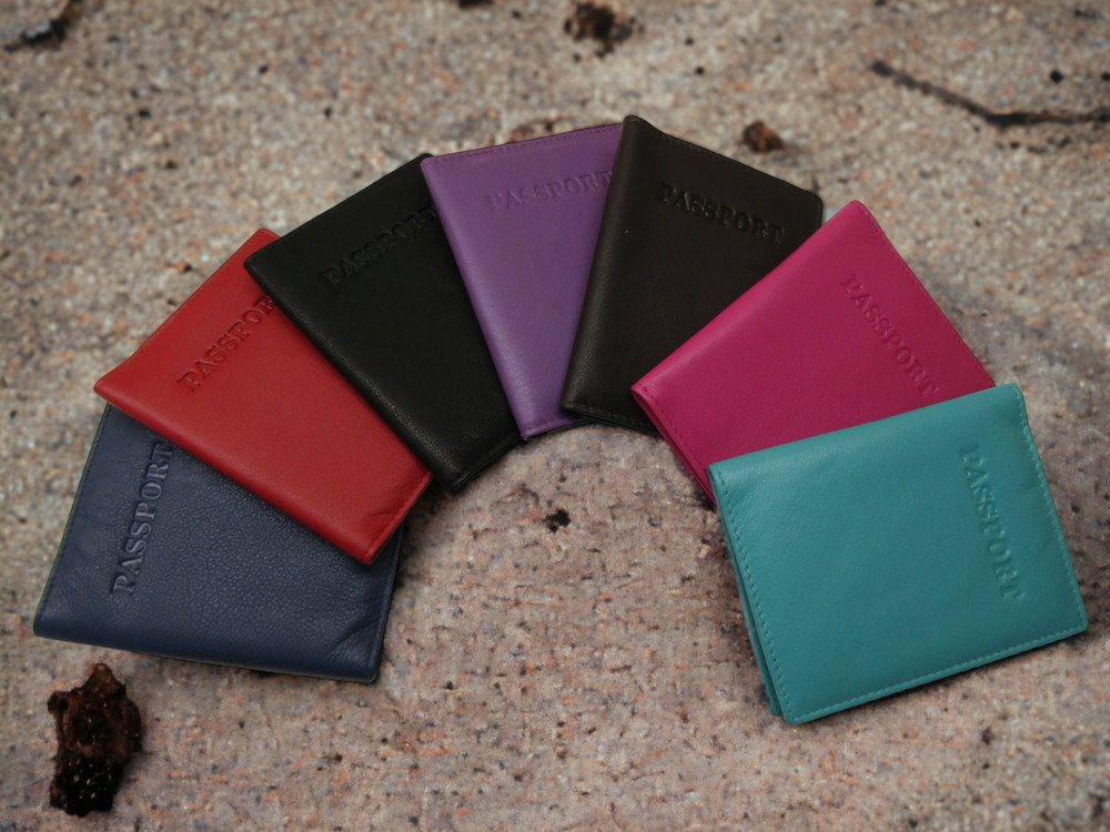 High Quality Genuine Leather Passport Holder RFID Blocking Holiday Travel Wallet