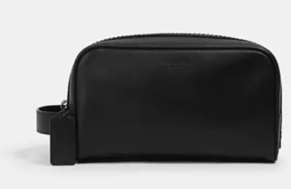 Coach Smooth Black Leather Small Travel Kit 2522 New NWT 8 3/4″ (L) X 5″ (H)