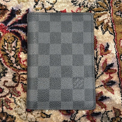 Louis Vuitton Gray Leather Passport Holder Wallet/Organizer w/ Card Slots N64411