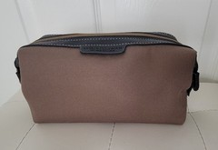 Qantas Australia R.M. Williams Travel Cosmetic Toiletry Pouch Bag Olive Black