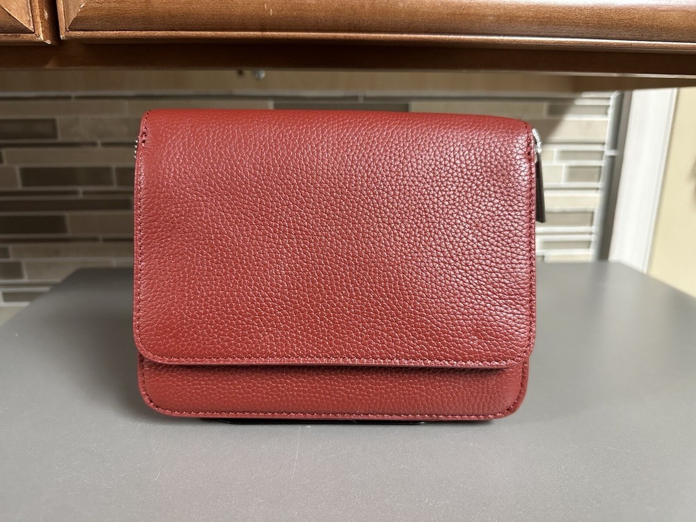 AWAY Travel The Jewelry Sleeve Cranberry Leather Bag Limited Edition EUC