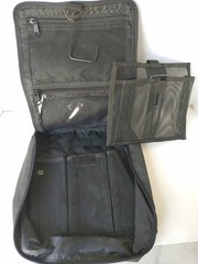 Samsonite Black Hanging Travel Toiletry Bag Organizer Kit – Excellent!
