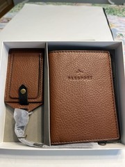 Fossil Brown Passport Holder and Luggage Tag Gift Set New in Box