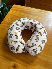 Wanderlust Neck Rest Head Rest Cats Animals Pretty Comfort