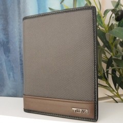 TUMI PassPort with Clear ID Case Multi Functional NWT Castle Rock/Brown
