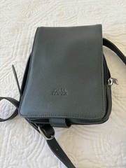 Pebble Leather Travel Bag, Unisex