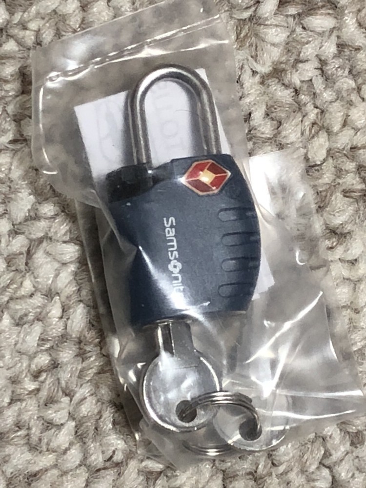 New Samsonite Key Lock TSA USA Seller Dark Blue