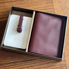Leatherology Bordeaux Leather Passport Cover + Luggage Tag Set BONUS Keychain