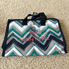 Thirty-One Folding Bible Bag Cover Multicolor Chevron w/ Handle, Zipper, Pockets