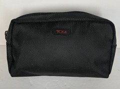 TUMI Delta Small Black Zip Pouch Travel Case Toiletry Bag 7″x4″x2″