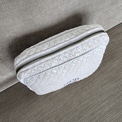 POTTERY BARN Travel Gray/Silver Quilted Velvet Cosmetic MakeUp Bag NWOT «WSW»