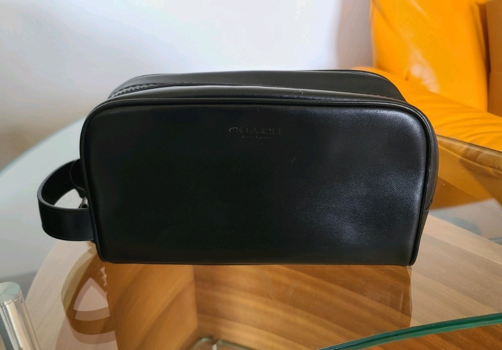 Coach Smooth Black Leather Small Travel Kit 2522 New York NWT 8 3/4″ X 5″