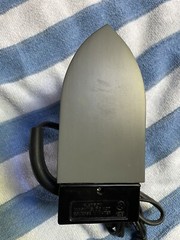 Oster Mini Travel Iron Dual Voltage 120v or 240v 308-08A Used Tested