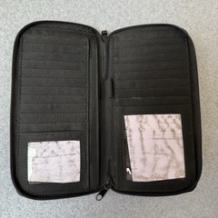 Wilsons Leather Pelle Studio Travel Passport Wallet Card Case Holder Zip Black