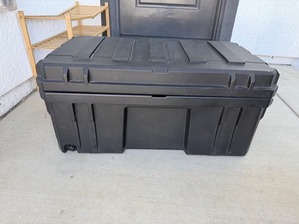 105 Liter Rugged Case Roam Used On Top Of Car Storaging Things