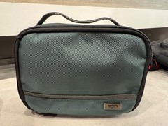 NEW TUMI Zippered CUBE TRAVEL POUCH – Cosmetic Bag – DARK OPAL GREEN