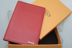 New Tod’s Men’s Passport Holder Wallet Credit Card Bi-Fold Red