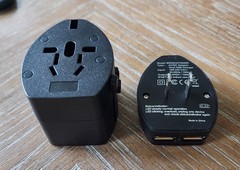 Brookstone World Travel Adapter 2 USB Charger Plug