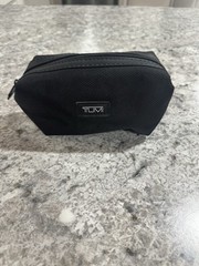 Tumi For Delta Small Black Toiletry Makeup Amenity Travel Bag Empty