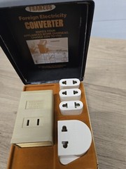 Franzus Foreign Electricity Converter Kit 1600 Watt 220V to 110V CA-1600 vintage