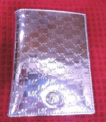 New Without Tags Michael Kors Shiny Silver Passport Holder With Card Slots