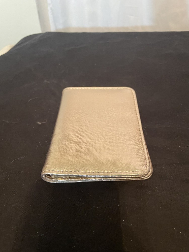 Rose Gold Passport Holder Protects RFID Chips Travel Organizer New w/o Box 6x4in
