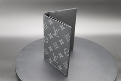 Louis Vuitton Monogram Eclipse Passport Cover NM Black Wallet NIB Box Dust Bag
