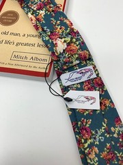 NIB Articulate Tie TravelCase Black Leather, Tuesday’s W/ Morrie Paperback & Tie