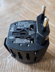 Brookstone World Travel Adapter 2 USB Charger Plug