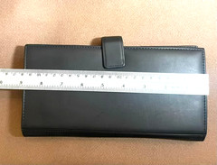 Dakota Passport Wallet Organizer Black Leather Travel 9″×4.75″ Folding Snap