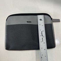 Tumi For Delta Small Gray Amenity Kit Travel Toiletry Bag Socks Eye Masks
