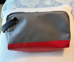 Nice Guess travel overnight drop kit toiletry bag Red & Grey