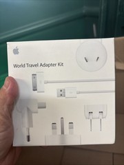 Apple Universal World Travel Adapter Kit MB974ZM/B, White, UPC 885909392037