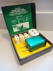 Vtg FRANZUS CA-1600 ELECTRIC CURRENT CONVERTER KIT 220/240V Foreign 110/120V US