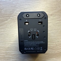 Epicka World Travel Adapter TA-105 Universal Plug 4 USB Ports USB-C Carry Case